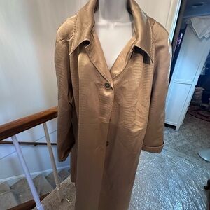 Classic Tan Trench Coat for Women